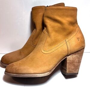 FRYE Women's Tan Brown  Leather Essa Boot Heeled Bootie Size 8.5